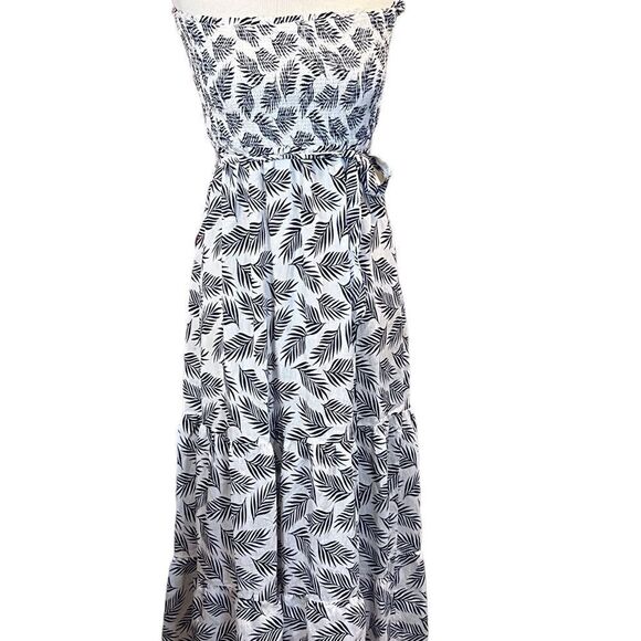 Navy blue palm tree leaf print mani dress. - Picture 4 of 7